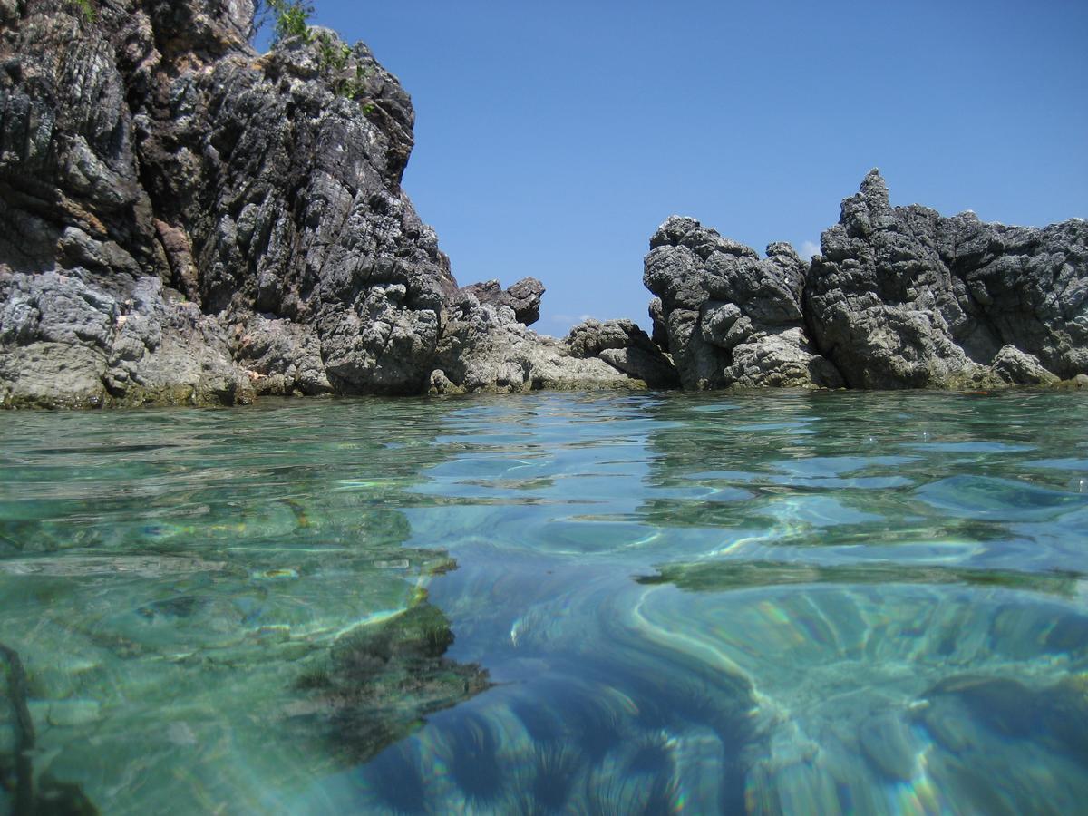 Iris Island Eco Resort Бусуанга Екстериор снимка