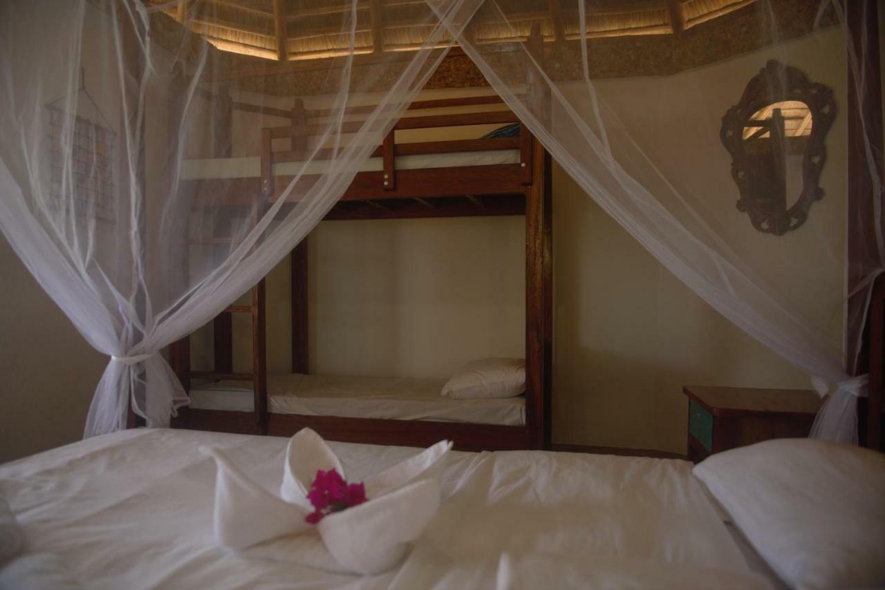 Iris Island Eco Resort Бусуанга Екстериор снимка