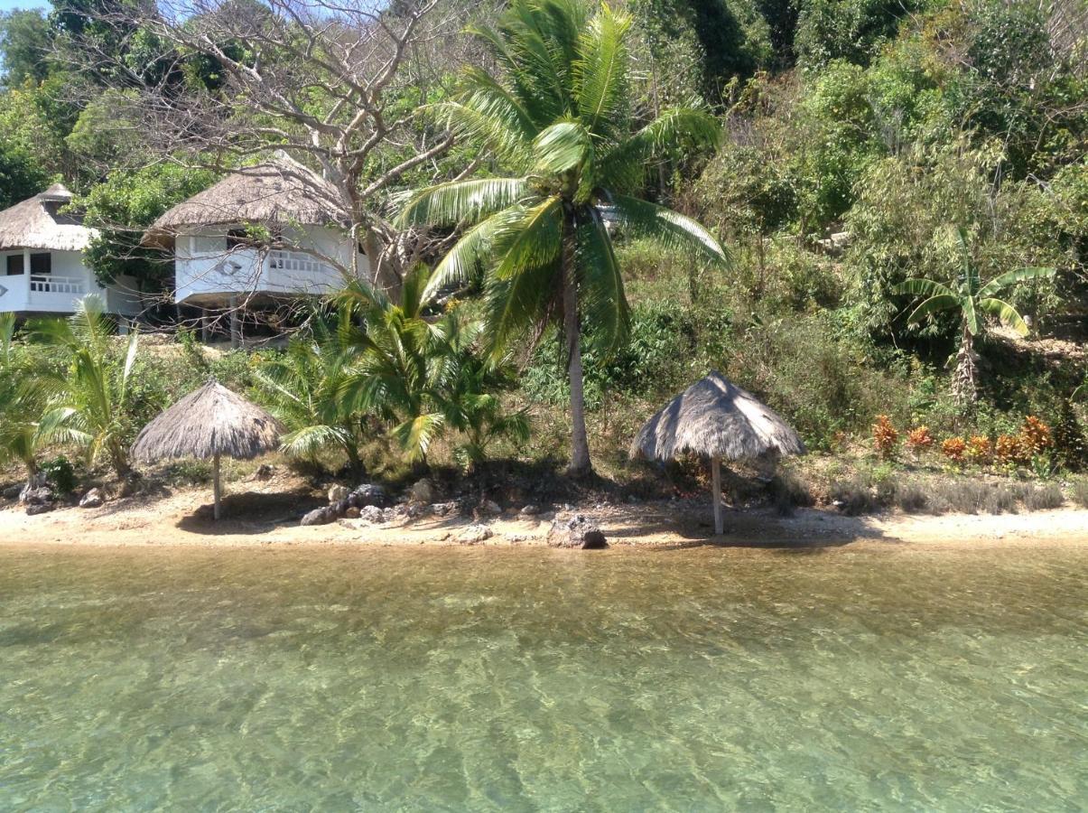 Iris Island Eco Resort Бусуанга Екстериор снимка